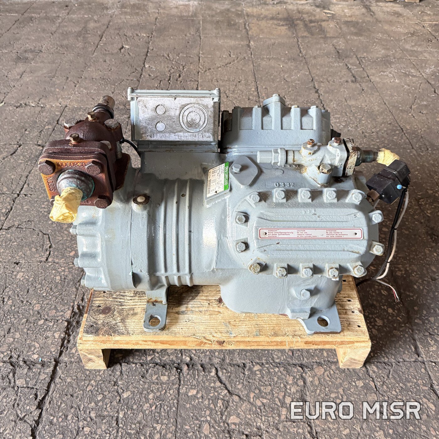 زاوية 4 لـكباس كوبلاند D4DJ3-200X-AWM/D مسلسل 97D96730