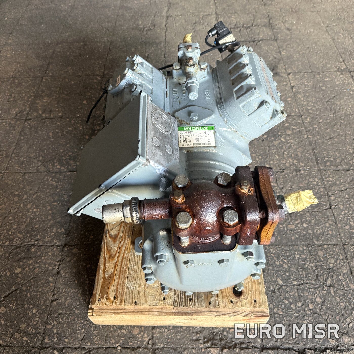 زاوية 5 لـكباس كوبلاند D4DJ3-200X-AWM/D مسلسل 97D96731