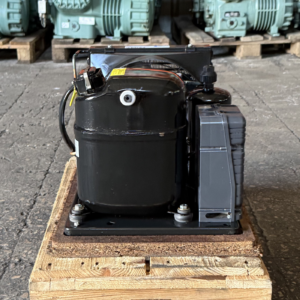 وحدة تبريد Tecumseh CAJ2428Z BR جديدة — الوحدة كاملة من الأمام