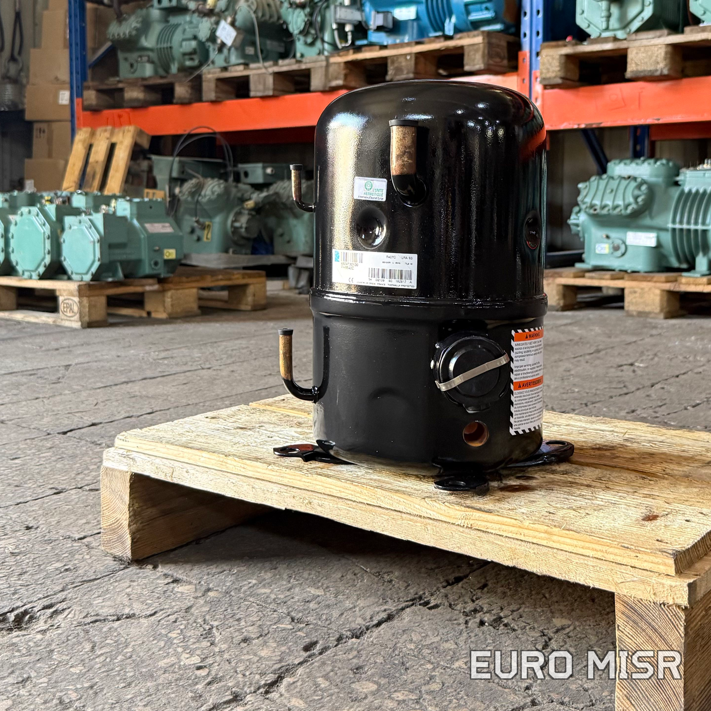 كباس تكومسيه جديد FH5540C — الجانب وغطاء الكهرباء